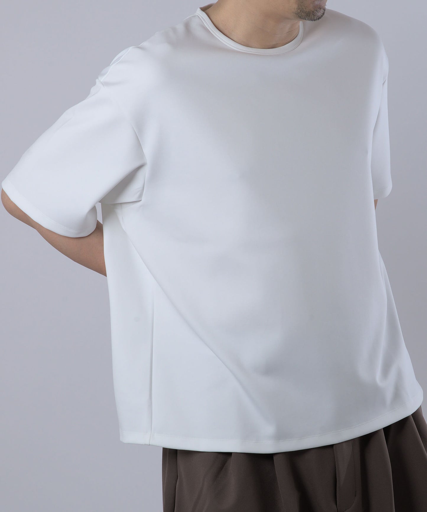 オーバーサイズ・ボックスTシャツ(半袖)白