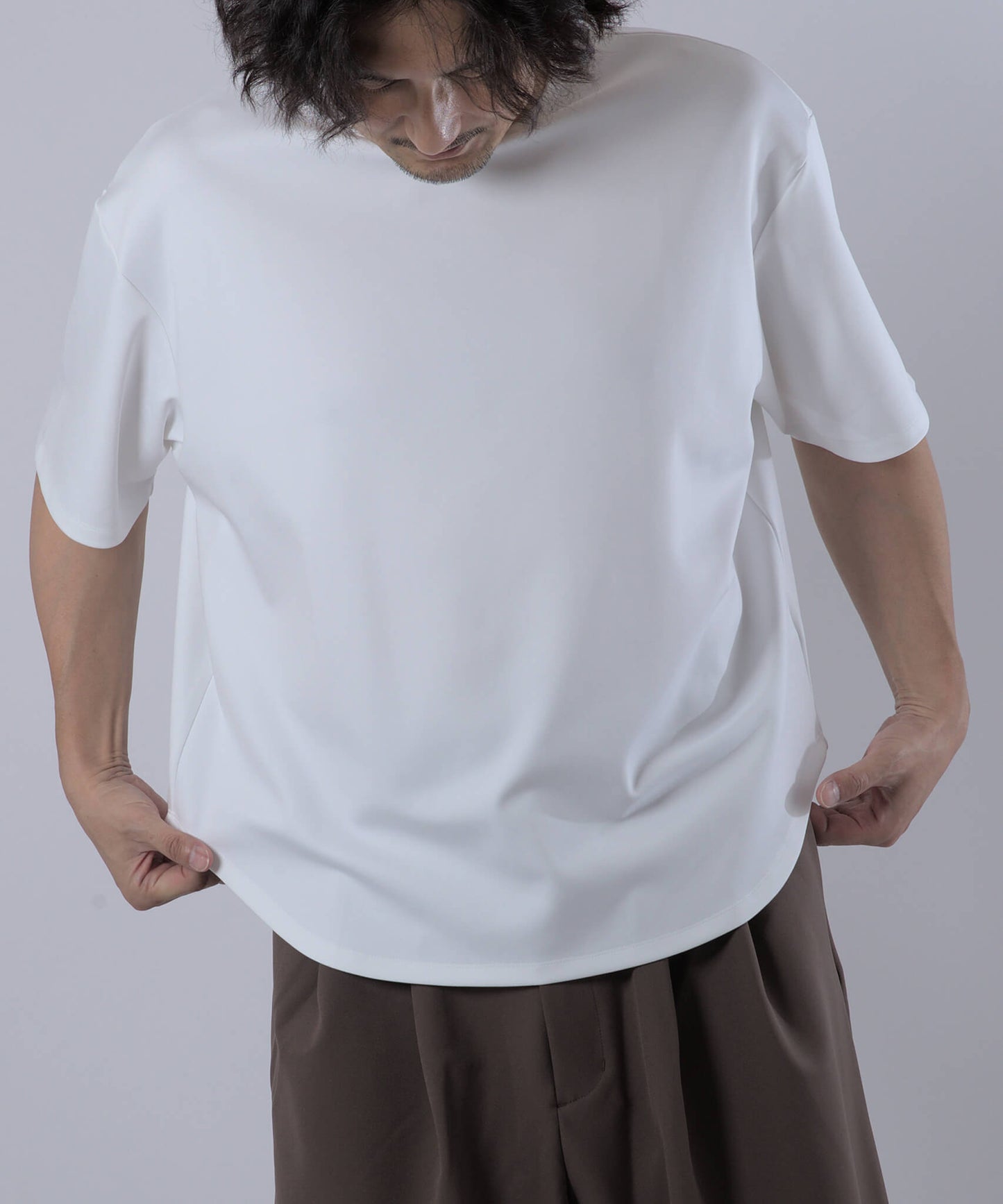 オーバーサイズ・ラウンドTシャツ(半袖)白