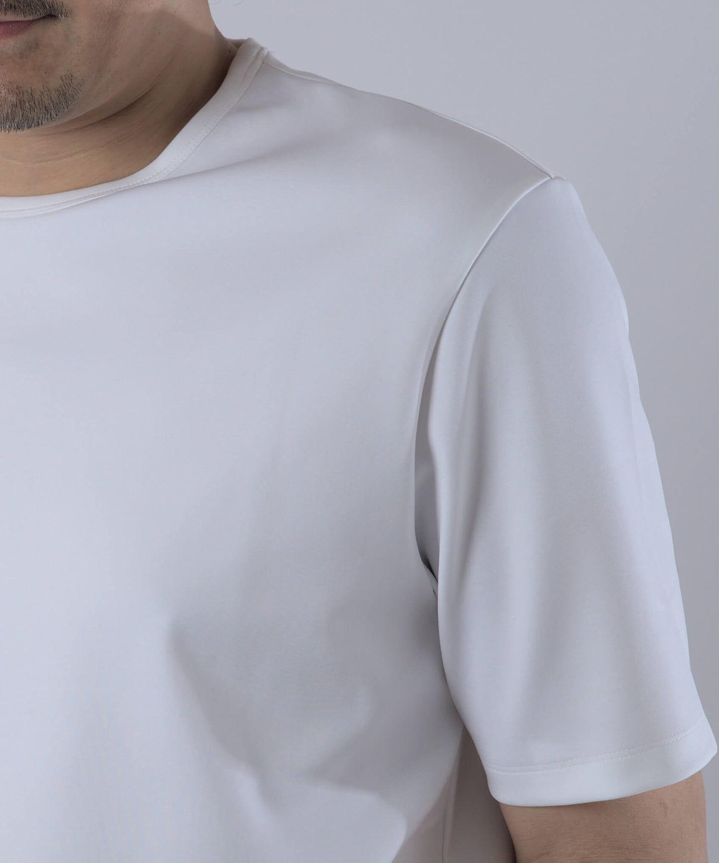 スタンダードラウンドTシャツ(半袖)白